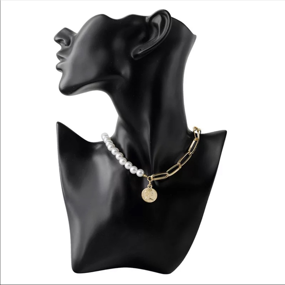 🌟 Fashion Faux Pearl Set of Two Necklaces - Picture 4 of 5